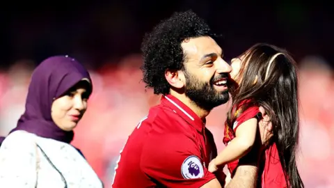  زوجة محمد صلاح